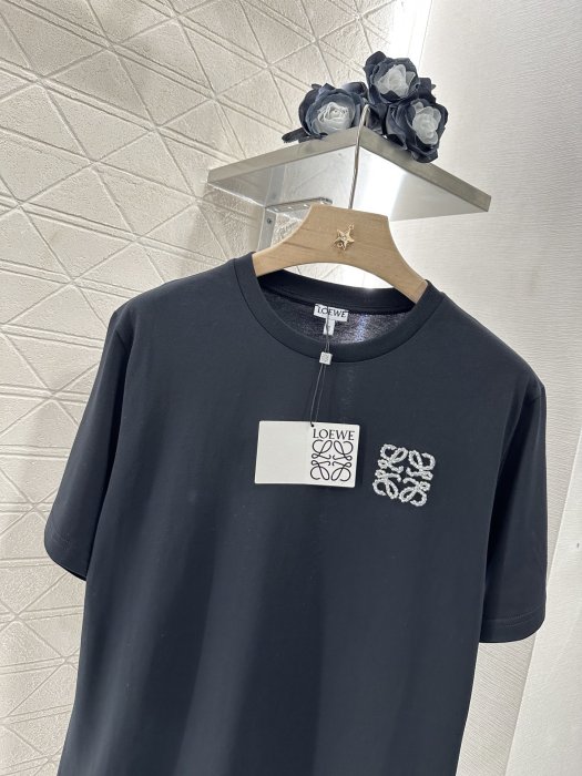 T-shirt women's фото 3