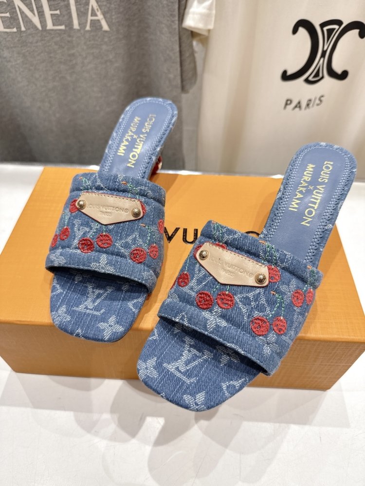 Босоножки фото 8