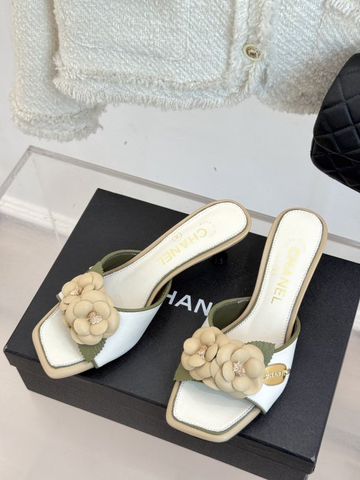 Босоножки фото 2