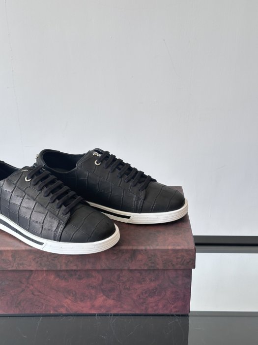 Кроссовки фото 7