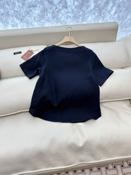 T-shirt women's фото 4