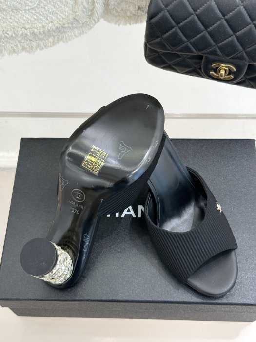 Босоножки фото 9