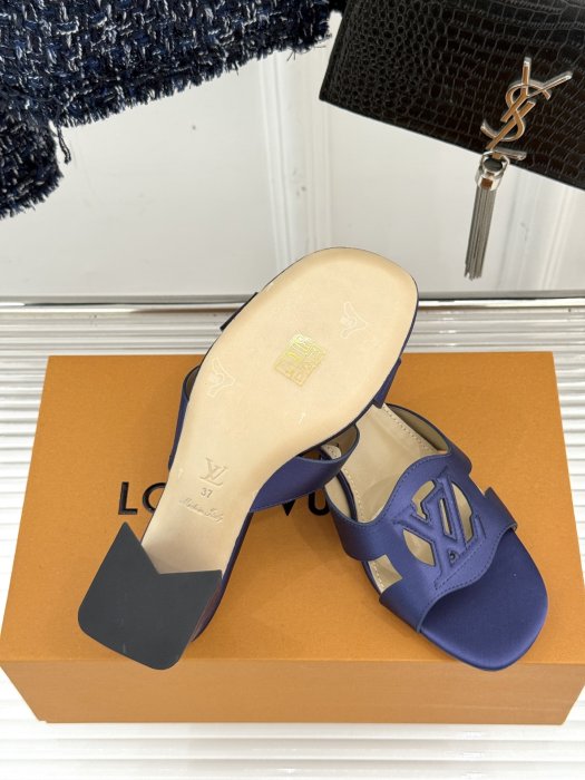 Босоножки фото 9