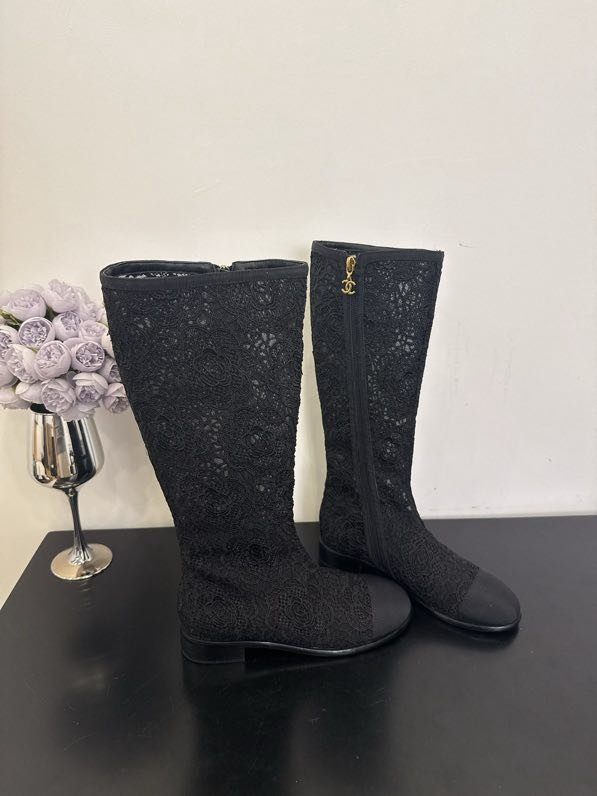 Чоботи жіночі мереживні