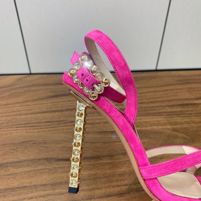 Босоножки фото 8