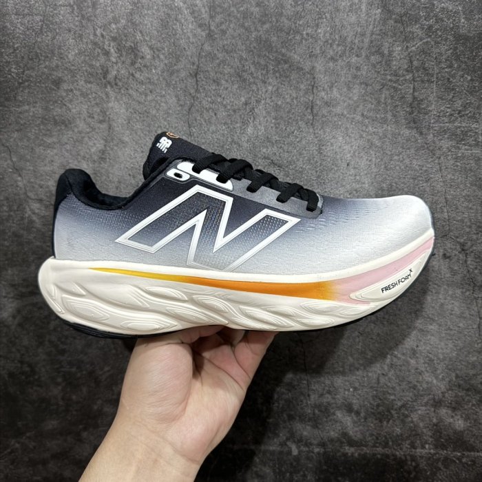 Sneakers Fresh Foam Evoz v14