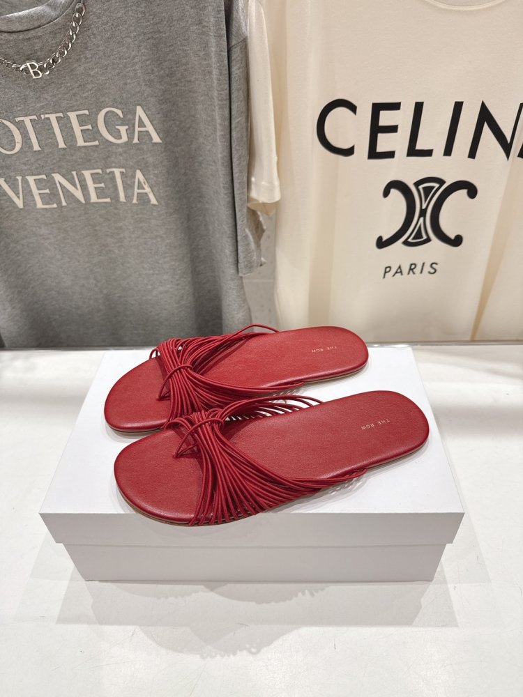 Шльопанці жіночі фото 5