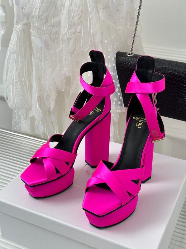 Sandals on platform and high heel фото 4