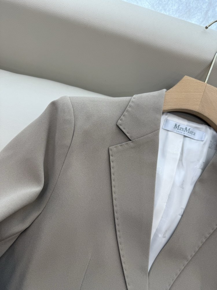 Costume female фото 8