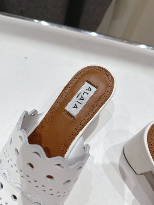 Босоножки фото 6