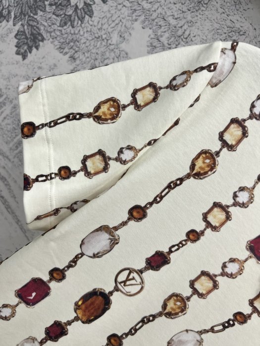 T-shirt women's фото 5