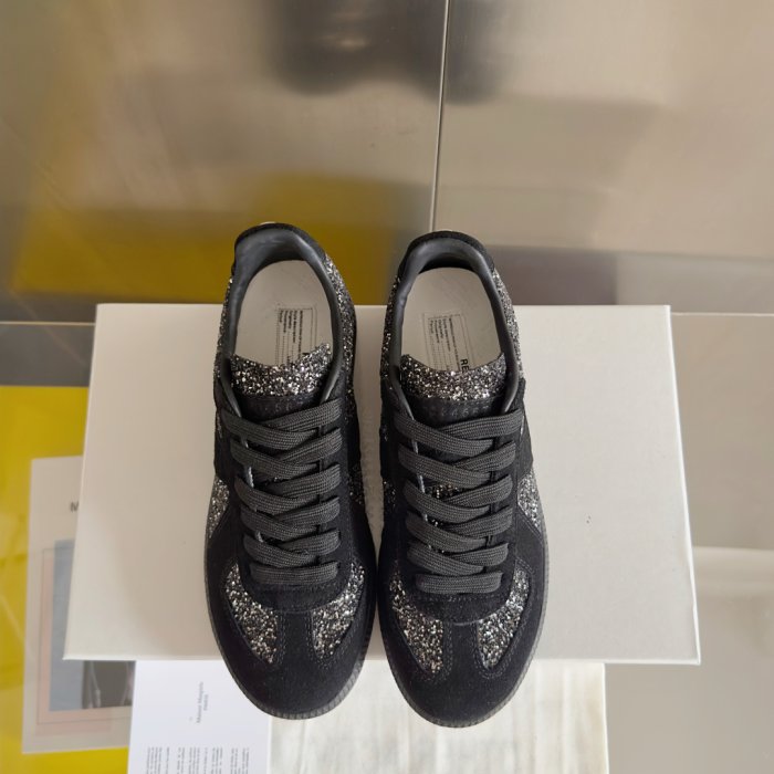 Кросівки фото 7