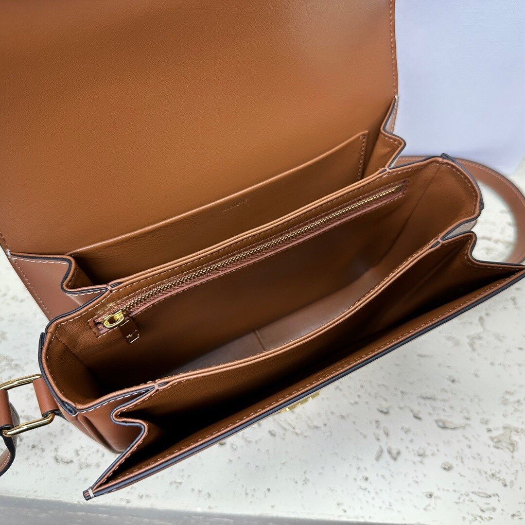 A bag women's TRIOMHE 22 cm фото 8