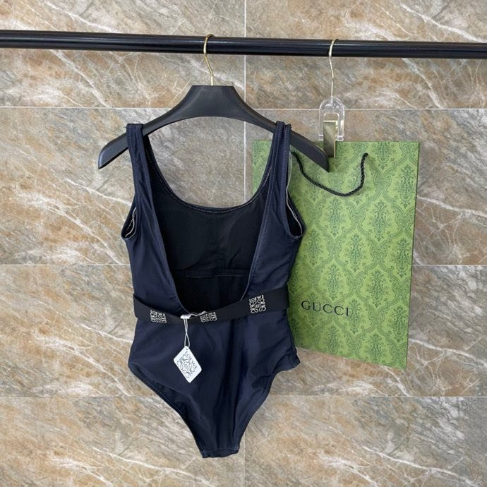 Swimsuit фото 5