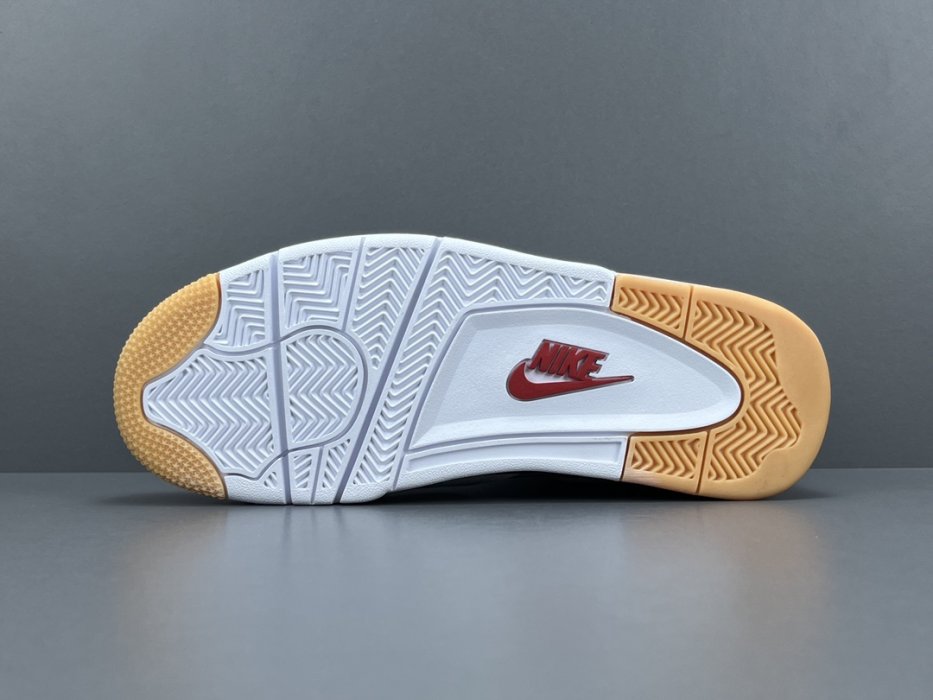 Кроссовки Nike SB x Jordan Air Jordan 4 Sapphire фото 7