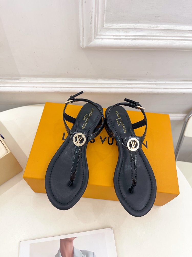 Сандалии женские