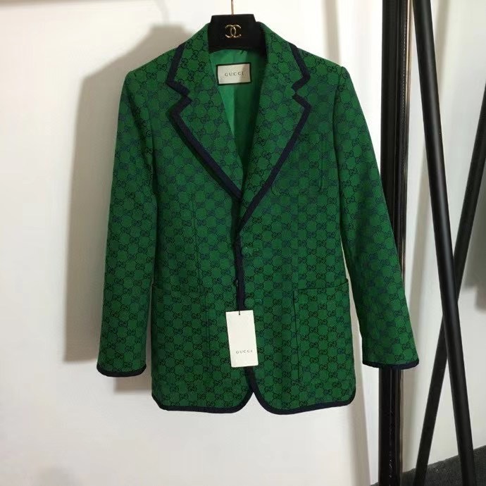Пиджак женский зеленый