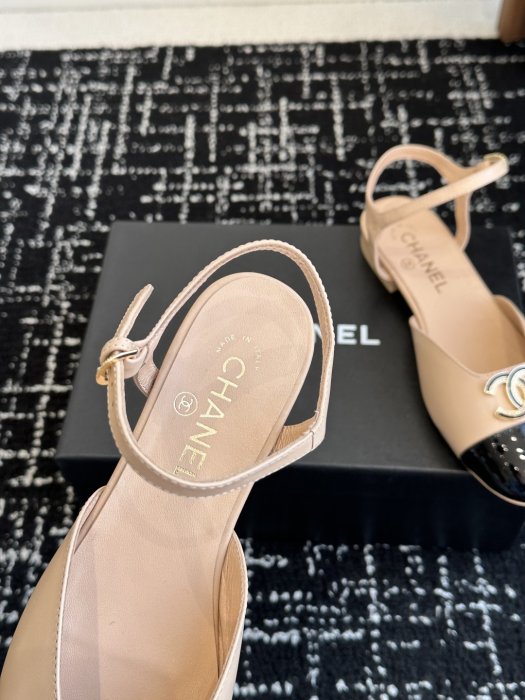 Босоножки фото 7