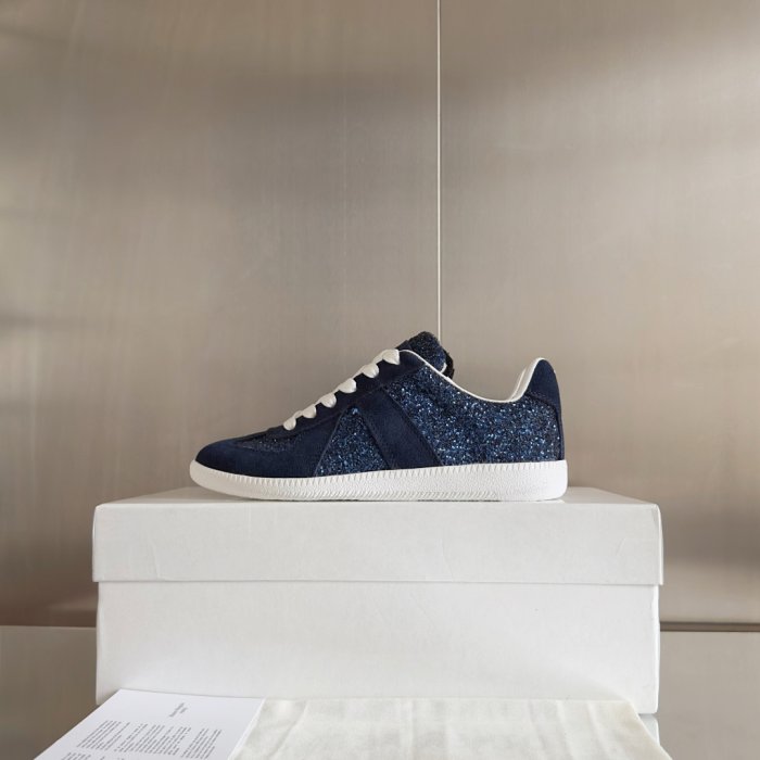 Кросівки фото 5