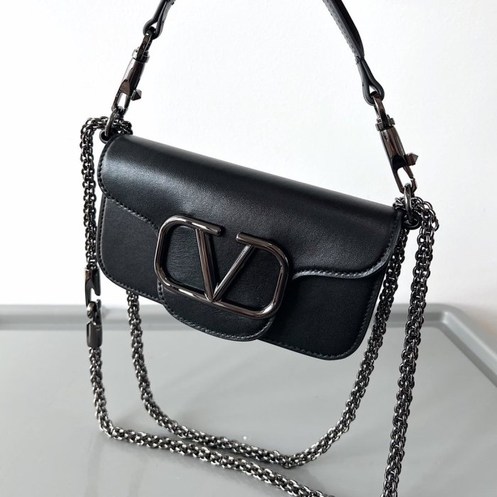 A bag women's Valentino Garavani Mini Loco 20 cm фото 5