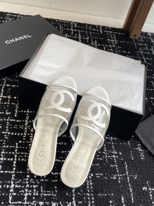 Босоножки фото 4