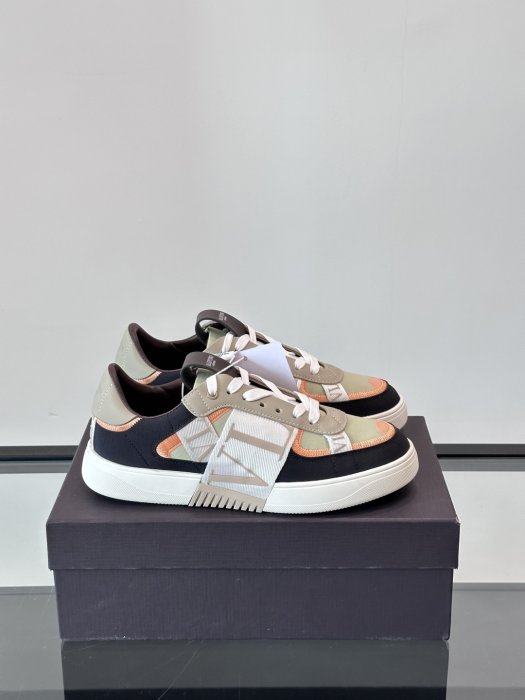 Кроссовки мужские