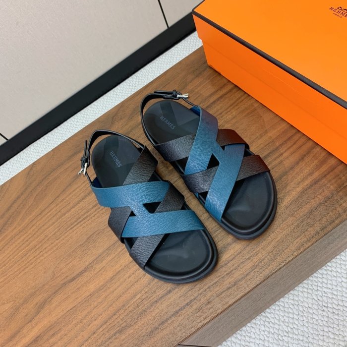 Сандалі жіночі фото 2