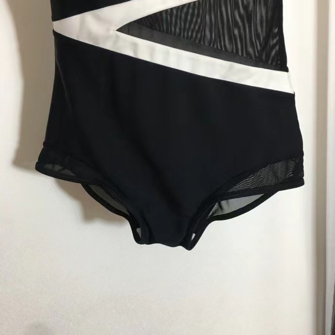 Swimsuit piecework black-white фото 3