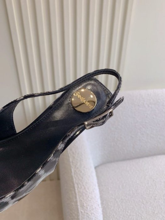 Босоножки фото 2