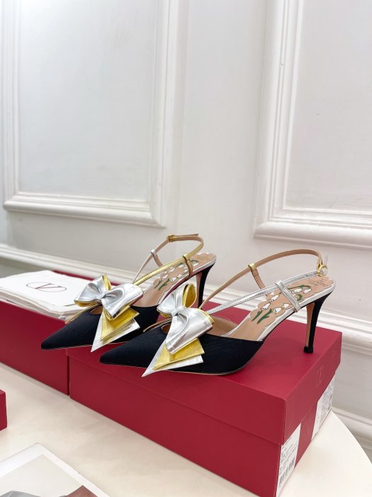 Босоножки фото 5