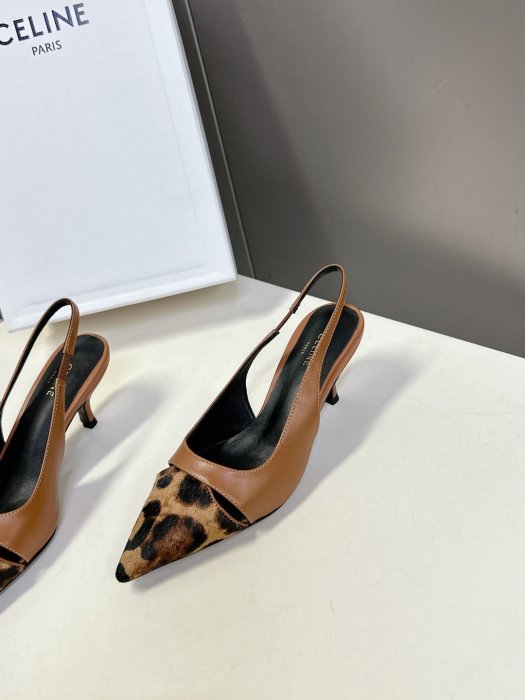 Босоножки фото 3