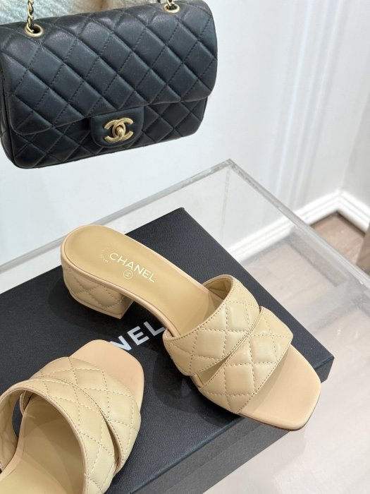 Босоножки фото 5