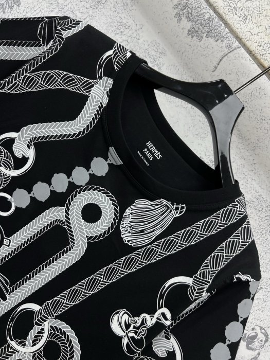 Футболка женская фото 2