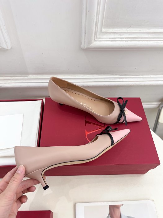 Туфлі жіночі Valentino Garavani фото 4