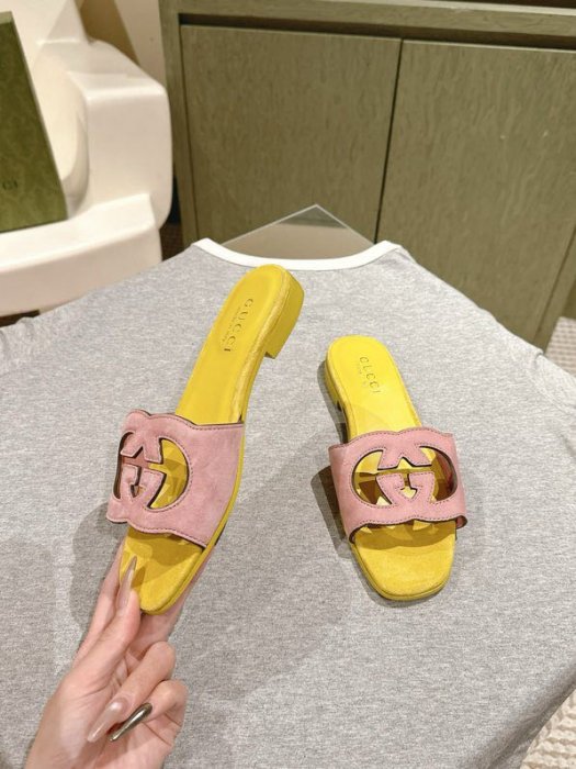 Шлепанцы фото 4