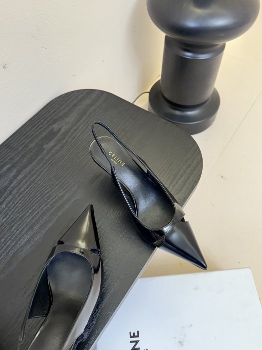 Босоножки фото 4