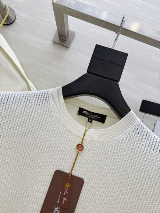 Костюм женский фото 4