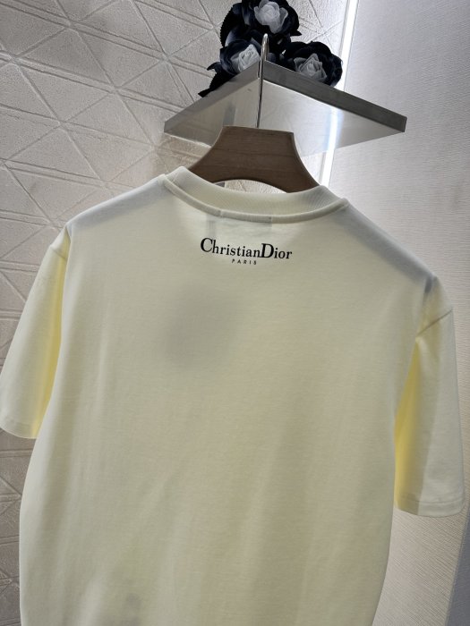 Футболка женская фото 4