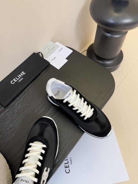 Кроссовки фото 4