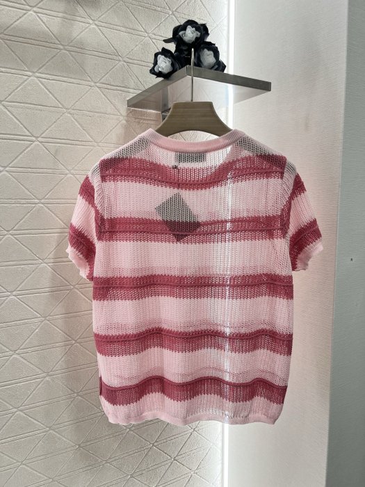 Футболка женская фото 2