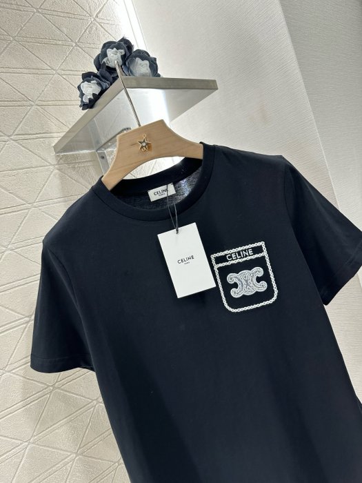 Футболка жіноча фото 3