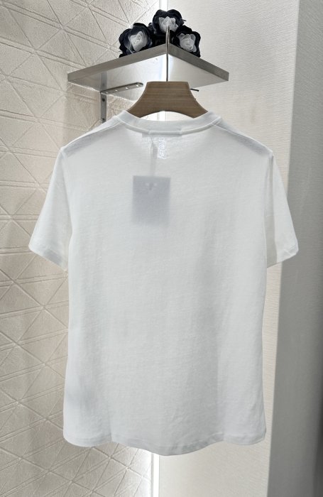 T-shirt women's фото 2