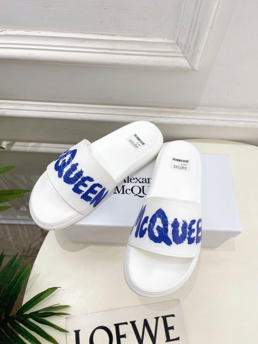 Шльопанці жіночі фото 5