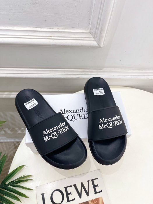 Шльопанці жіночі фото 2