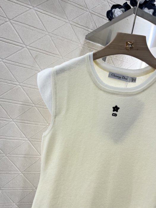 Футболка женская фото 5