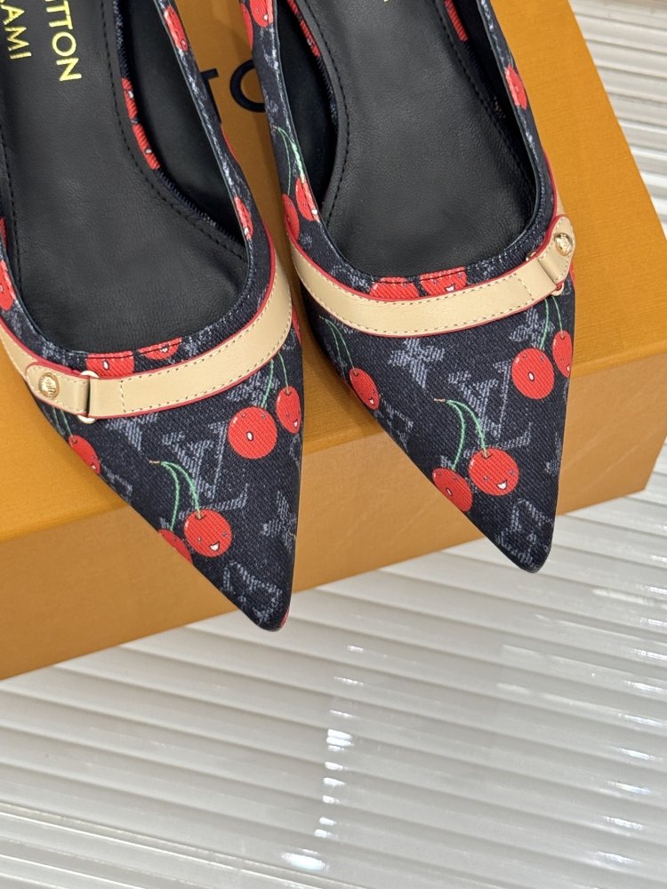 Босоножки фото 7