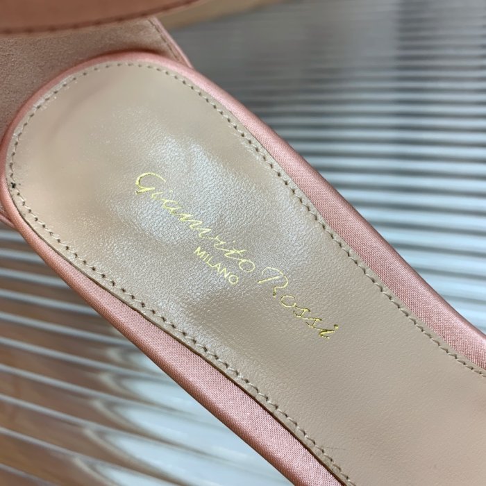 Босоножки фото 7