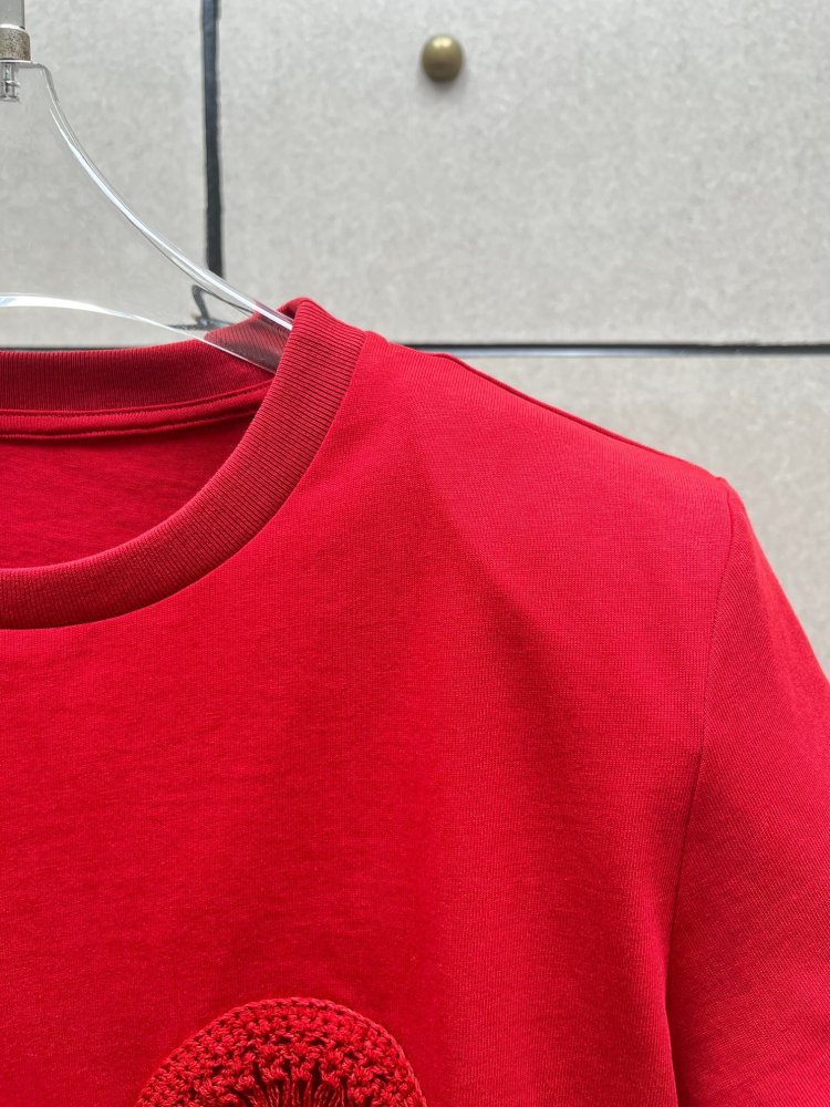 T-shirt women's фото 6