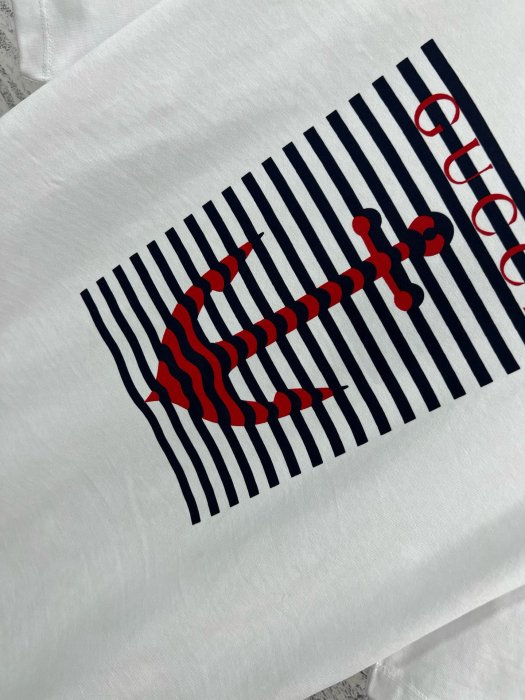 Футболка женская фото 3