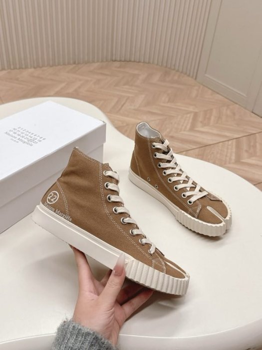 Кеди жіночі з роздвоєним носком фото 6